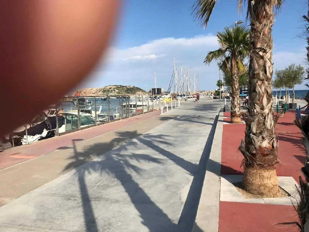 Fantastic Apartment A Few Meters From The Beach In The Center Of Estartit L'Estartit
