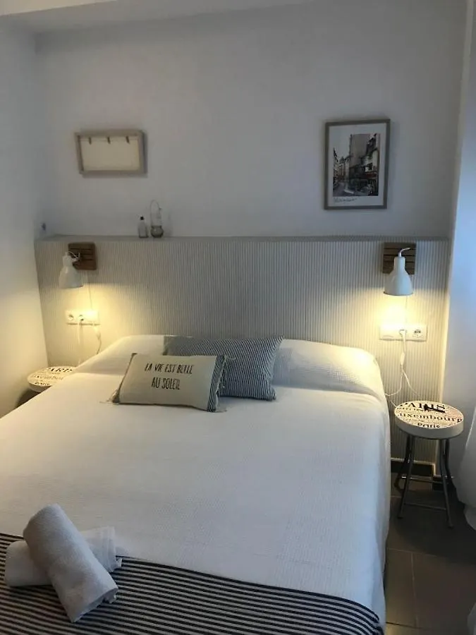 Fantastic Apartment A Few Meters From The Beach In The Center Of Estartit L'Estartit