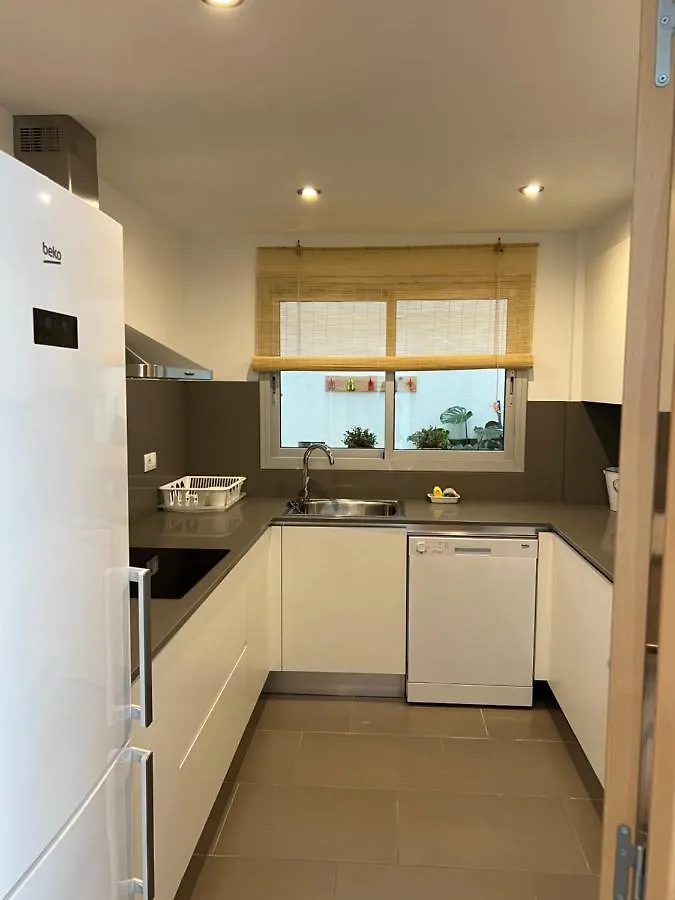 Fantastic Apartment A Few Meters From The Beach In The Center Of Estartit L'Estartit